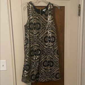 Black and Gold Sleeveless Holiday Party Dress